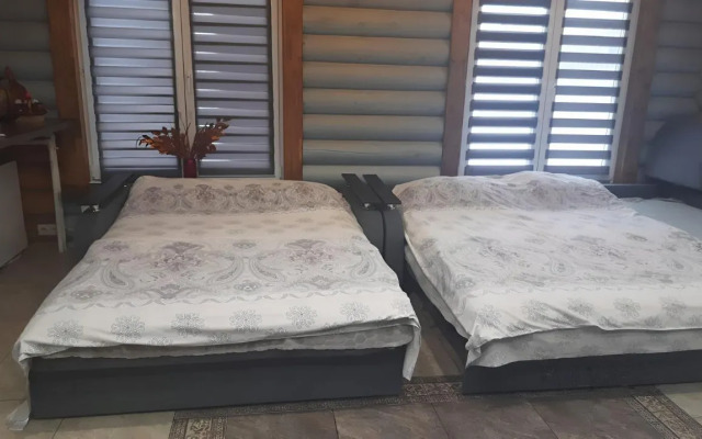 S Baney U Ozera Private House