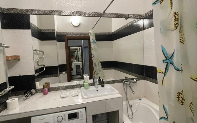 Apartamenty S Vidom Na Reku Flat