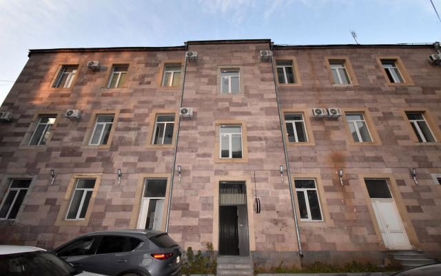 Seva Komitas Hotel