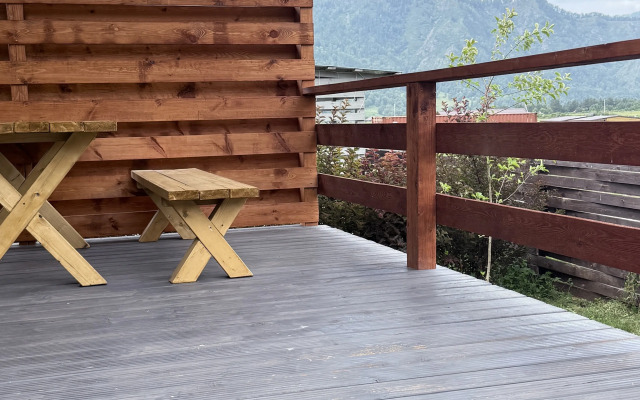 Шале с террасой в горах