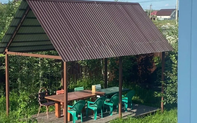 Частный дом Синяя Крыша