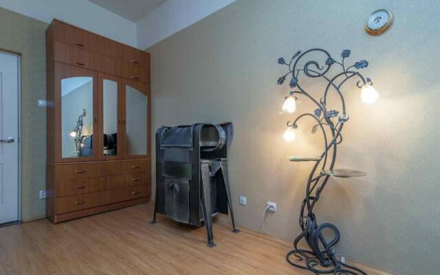 Апартаменты Дегтярная 20