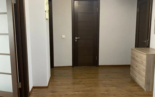 Kvartira Dvuska po Cene Odnuski Nedaleko ot Hrama Buddy Sak'amuni