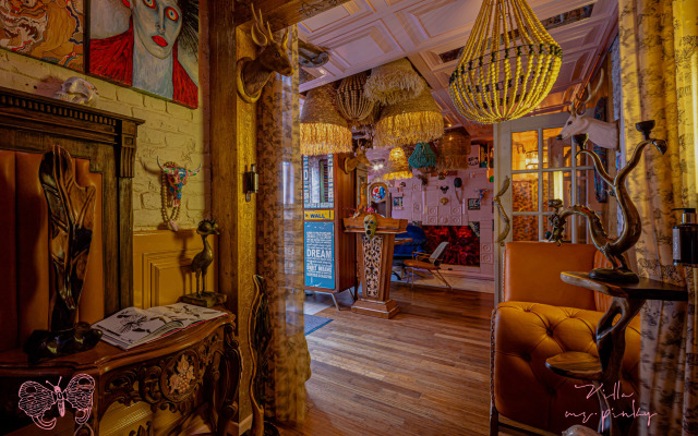 Villa Mr. Pinky. Boutique-Hotel
