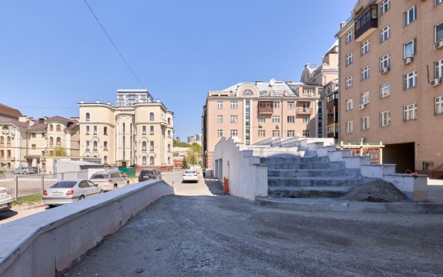 2-kh Urovnevye Apartamenty u metro Sukonnaya Sloboda