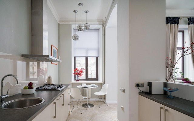 Апартаменты с видом на канал Грибоедова у Невского проспекта