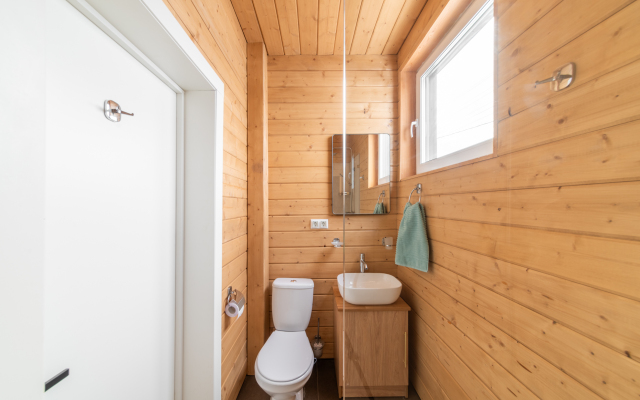 Гостевой дом LuckyHomeRent Домик у Озера 2