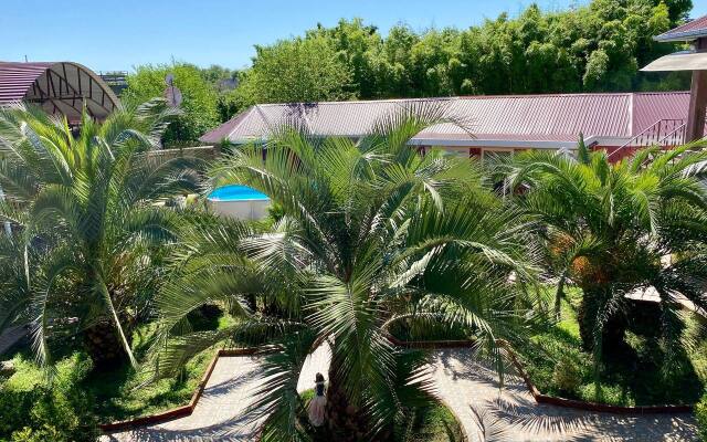 Rozovy Flamingo  Guest House