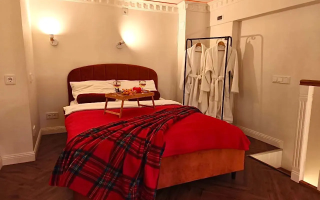 Апартаменты ZenApart с джакузи и камином