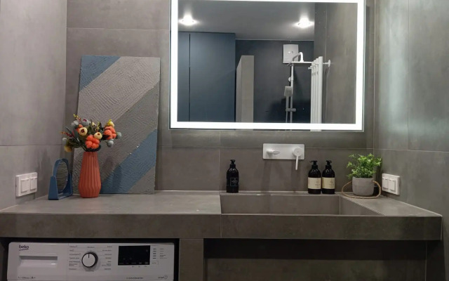 Квартира Высотная Двухкомнатная