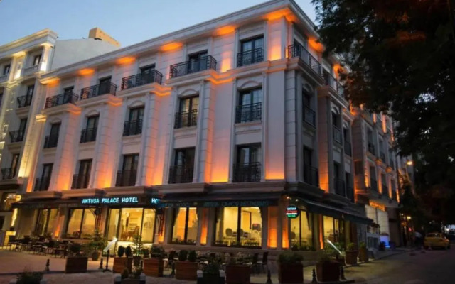 Antusa Palace Hotel & Spa