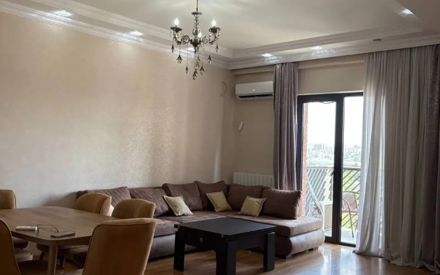 Flat Na 4 Gostya V Tsentre Tbilisi