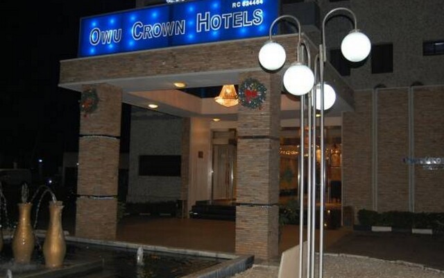 Owu Crown Hotel