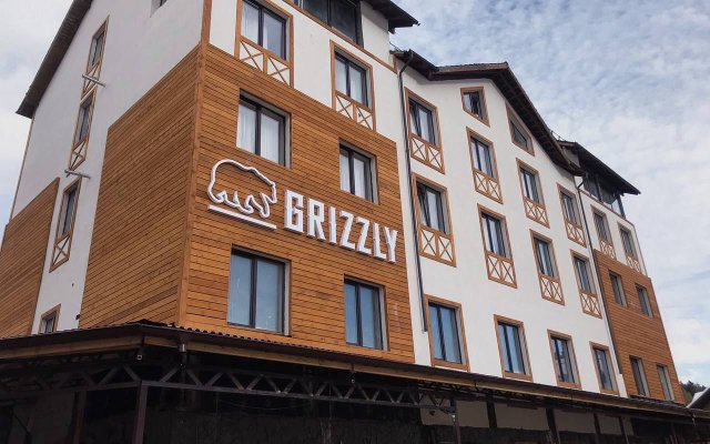 Grizzly Hotel