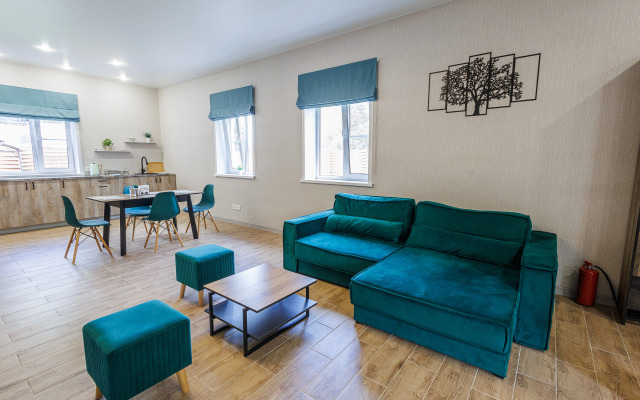 Частный дом Дом с 2-мя спальнями у дубового леса