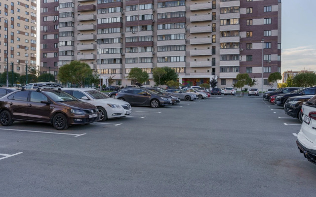 V Novom Zhilom Komplekse Kristall Apartments