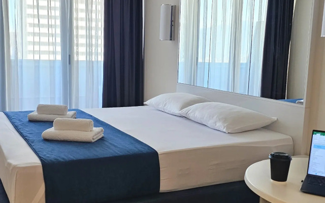 Studiya na Pervoy Beregovoy Linii Apartments