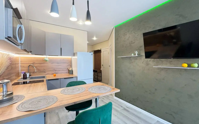 Dvukhkomnatnaya S Panoramnymi Oknami Flat