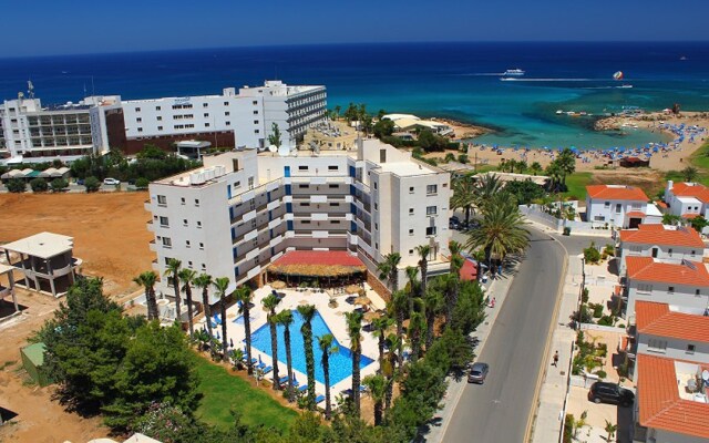 Captain Pier Hotel