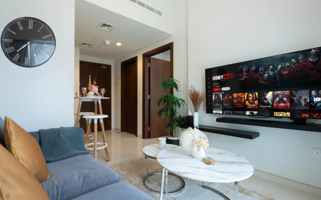 Keyrock Premium Reva Stay with Pool Access Apartments