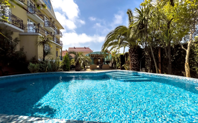 Hotel Renessans