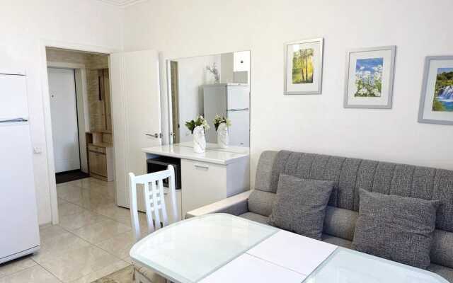 14/05a Apartments
