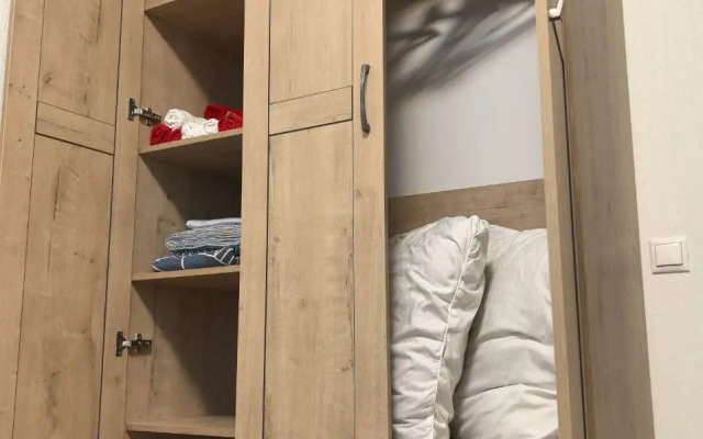 2-Kom.kv. Zelenaya Vertikal Flat