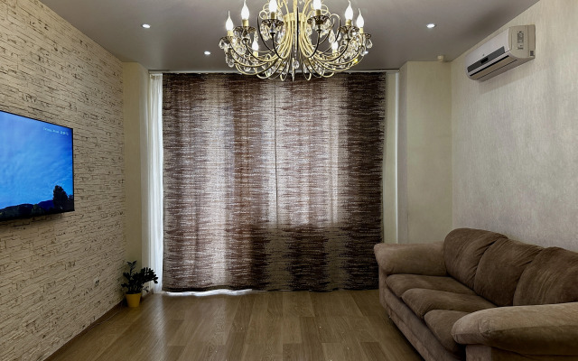 Novorossiyskaya 2b Flat