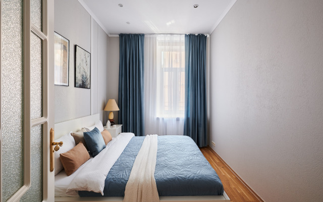 GM Stilnye I Prostornye Chetyrekhkomnatnye Na Myasnitskoy Apartaments