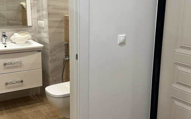 Sovremennaya V Tsentre Adlera Flat