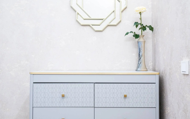 V Tsentre s Parkovkoy Flat