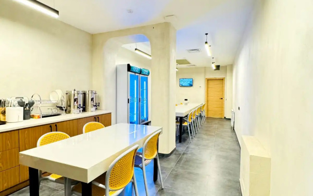 AQ mimi Hotel