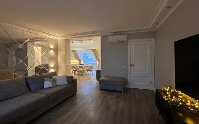 Апартаменты ДзенХоум 97