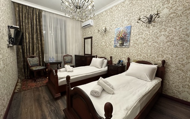 Royal Antique Butik-Hotel