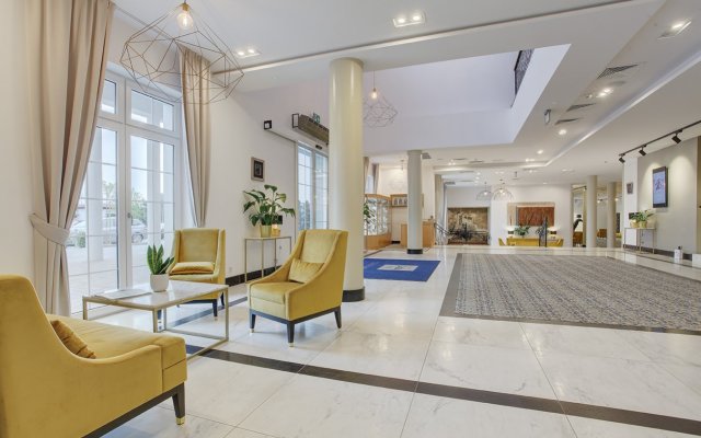 Отель Arche Częstochowa