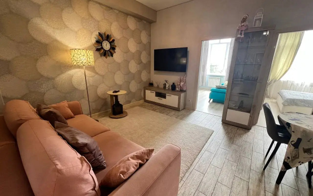 Yevrotreshka V Istoricheskom Tsentre Adlera Flat