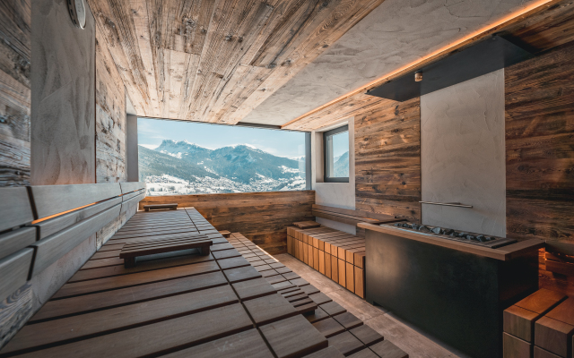 La Cort My Dollhouse - Adults Only