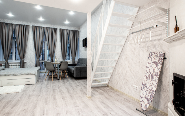 Квартира Стильная Студия с Балконом