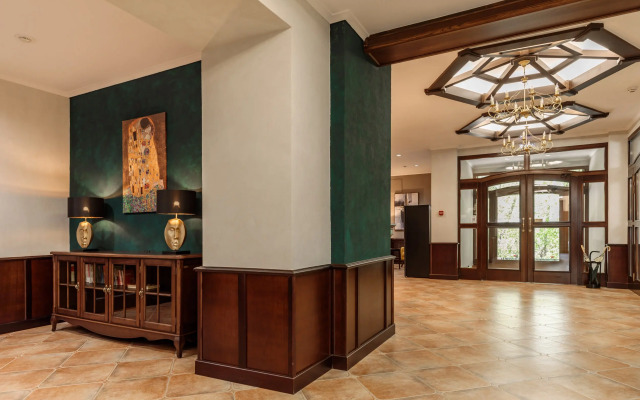 Отель Рудов