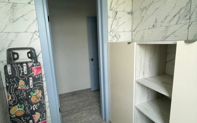 Dvukhkomnatnaya Okolo Zh/d Vokzala Selma Flat