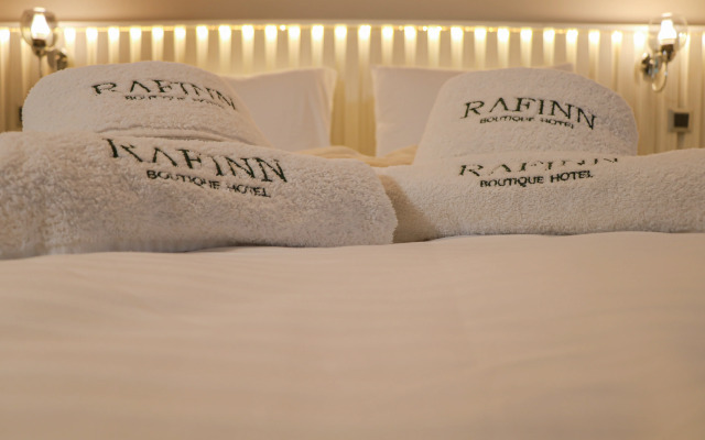 Rafinn Hotel