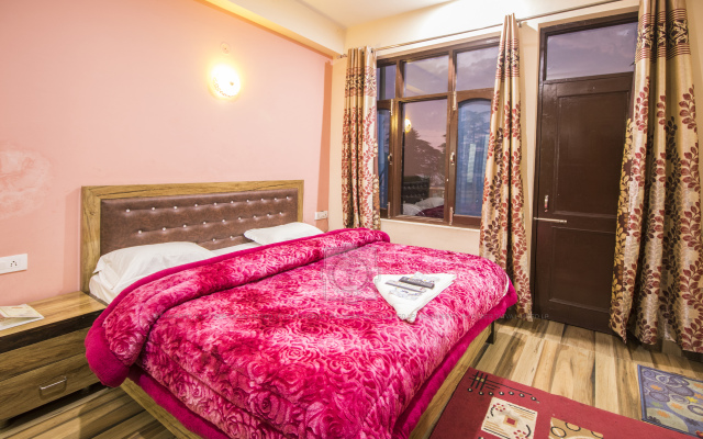 Hill Stone Guest House