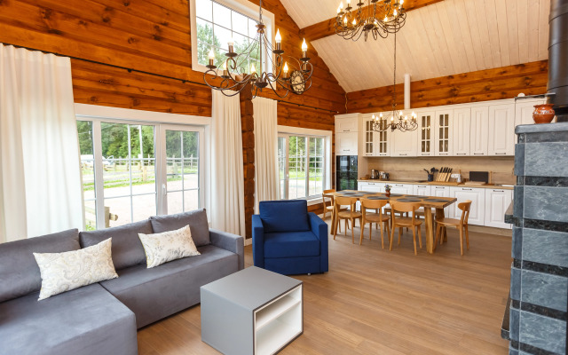 Частный дом Дом Пасечника