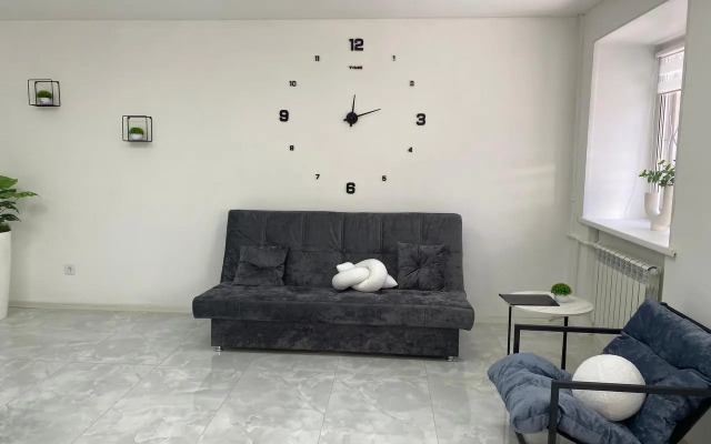 Апартаменты на улице Ванеева 21