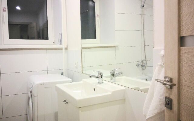 Na Sutki V Gorode Oktyabr'skij Apartments