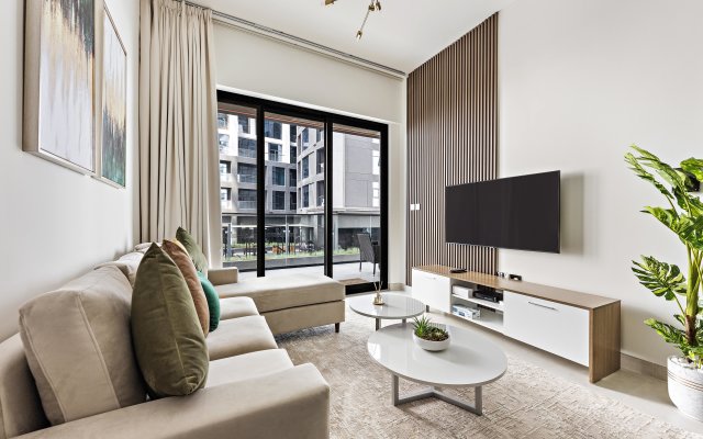 WelHome - Contemporary 1BR in Binghatti Canal & Burj Views Apartments