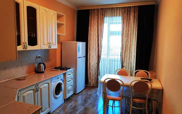 КвартОтель на М.Горького 85Б