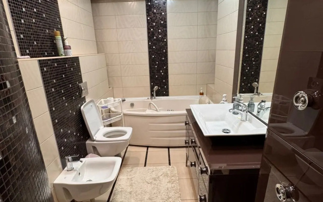 Квартира Уютная трехкомнатная квартира рядом с Горным Воздухом