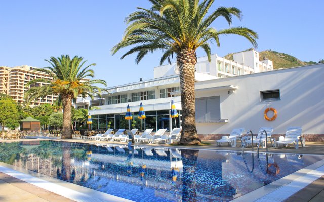 Отель Montenegro Beach Resort