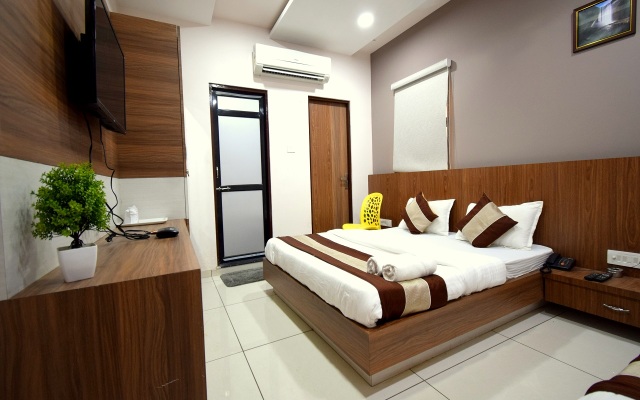 Embassy Hotel